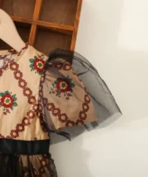 ⁦فستان بناتي شبكي بأكمام قصيرة منتفخة بنقشة الزهور⁩ - الصورة ⁦7⁩