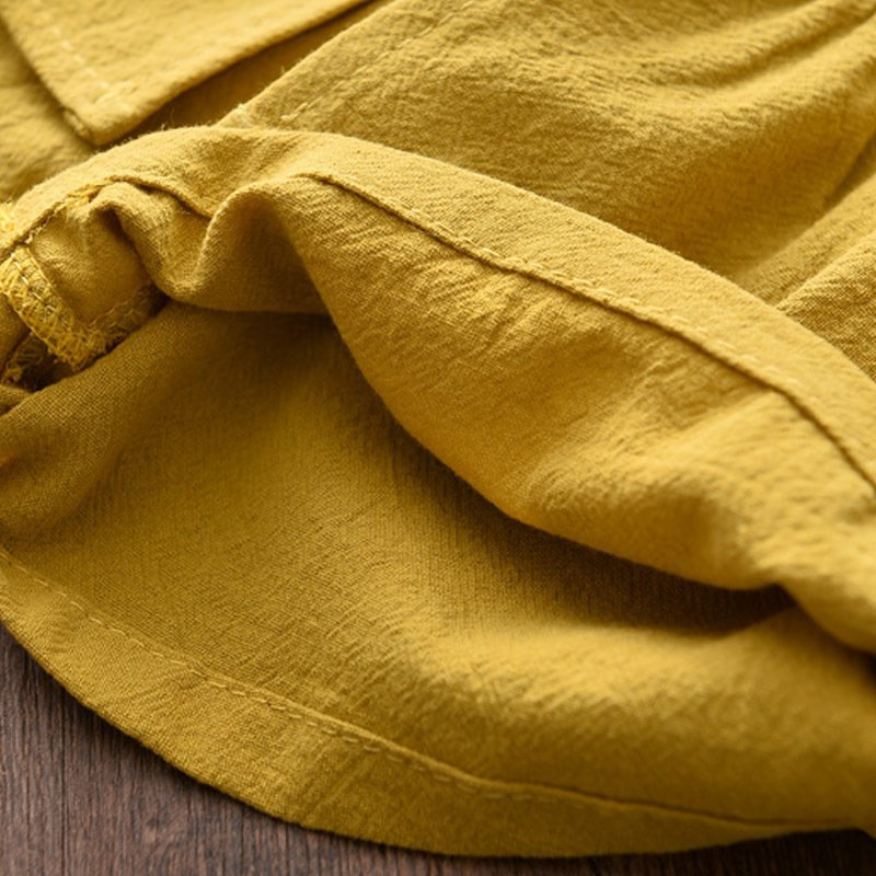 طقم بناتي مكون من بلوزة بدون اكمام وشورت بتصميم راقي - الصورة 4