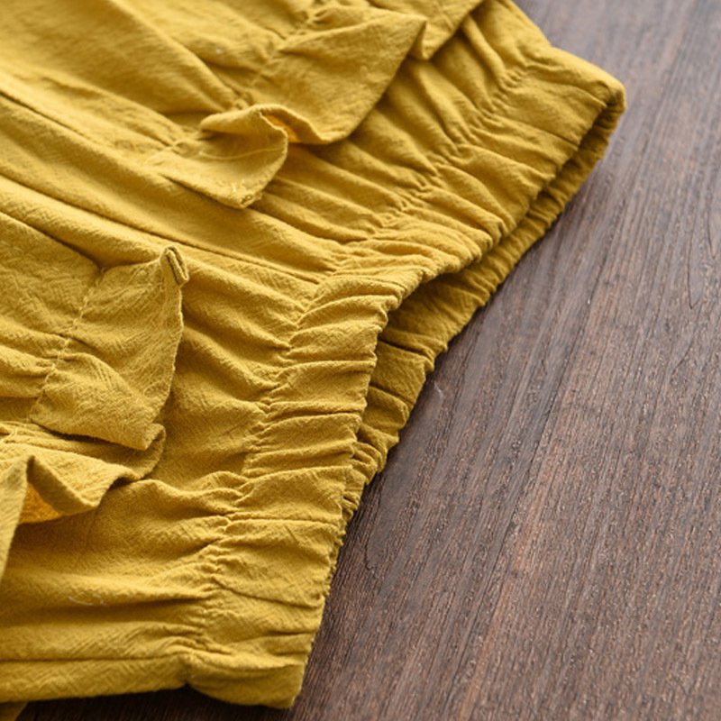 طقم بناتي مكون من بلوزة بدون اكمام وشورت بتصميم راقي - الصورة 3