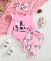 طقم مواليد بناتي يتكون من ثلاث قطع بوديسوت بأكمام طويلة مزين بكشكشة على الأكتاف وبنطلون وربطة رأس